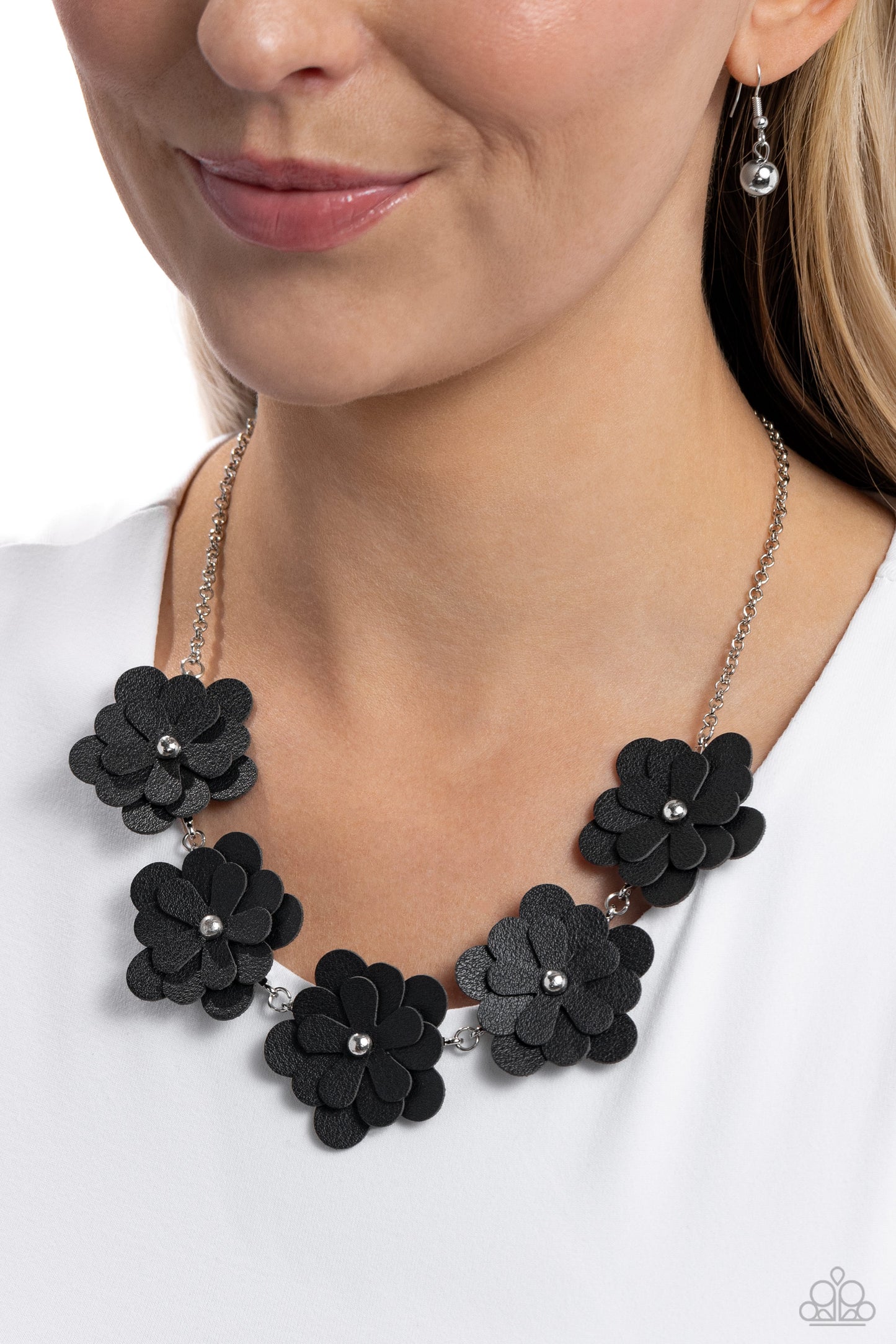 balance-of-flower-black-p2wh-bkxx-324xx